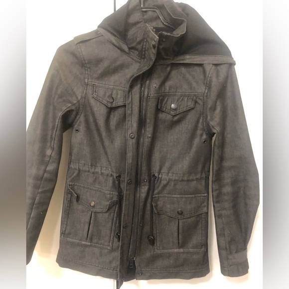 Women’s Grey Fall Zip Up Jacket Stylish Gently Worn size Small - Picture 3 of 3